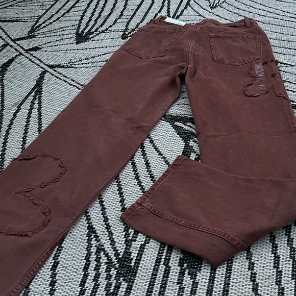 PacSun Flower Patch 90’s Boyfriend Jeans - Picture 10 of 16